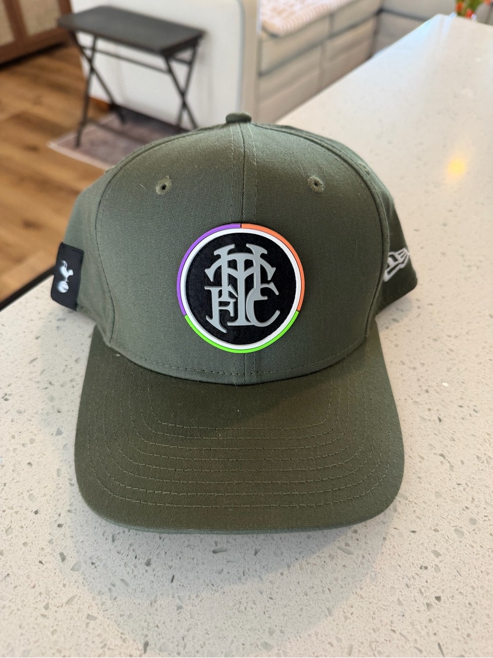 Tottenham Hotspurs New Era Olive Green Men’s Snapback hat